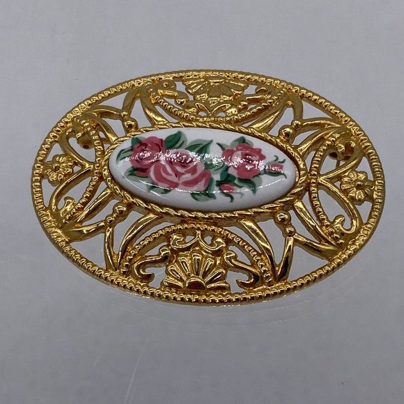 Avon Vintage Brooch Gold Toned With Porcelain Inset with Roses 2 inch Oval - Picture 1 of 7